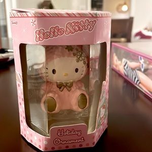 Rare ornament 2004 lamb outfit